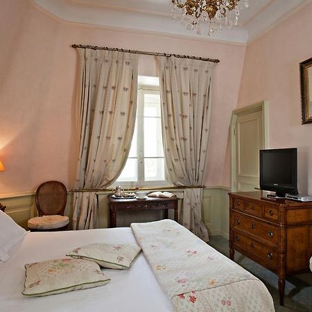 Hostellerie Les Frenes Авиньон Номер фото