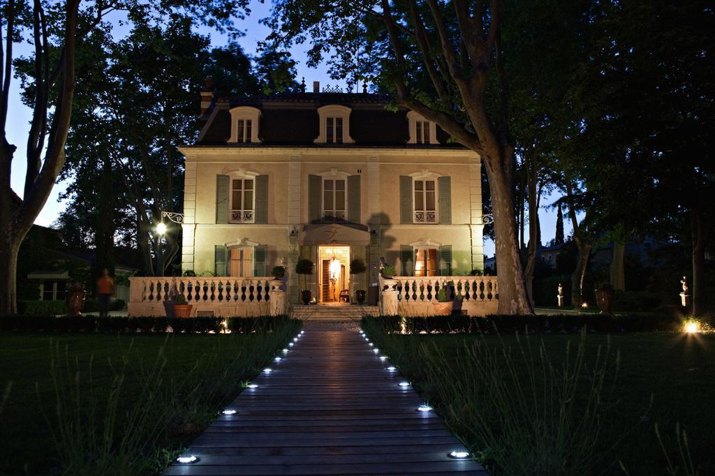 Hostellerie Les Frenes Авиньон Номер фото
