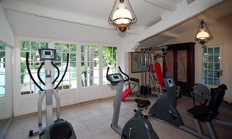 Hostellerie Les Frenes Авиньон Удобства фото